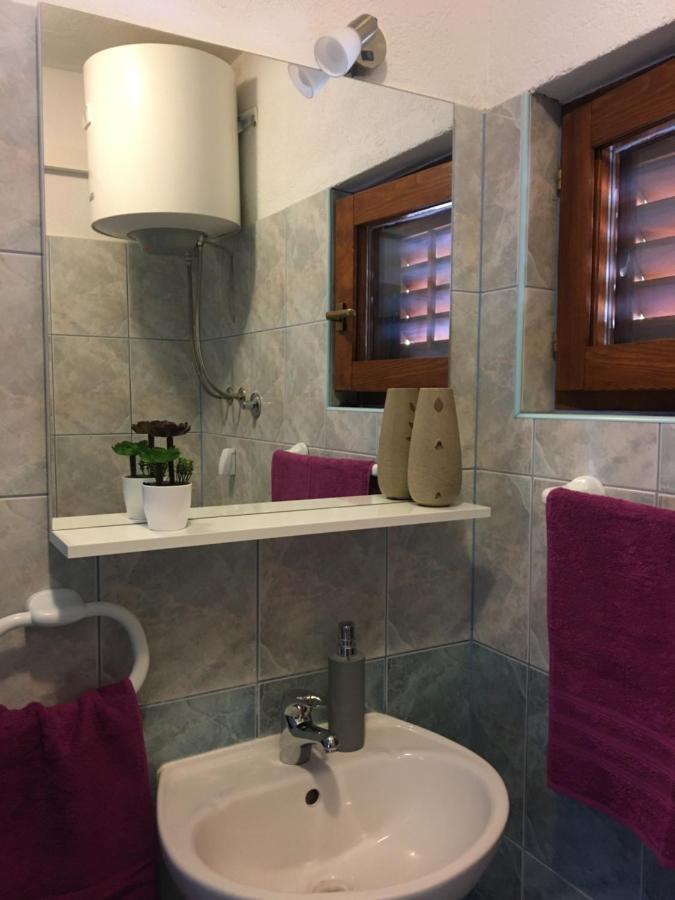 Apartmani Mara Rogoznica Rogoznica  Bagian luar foto
