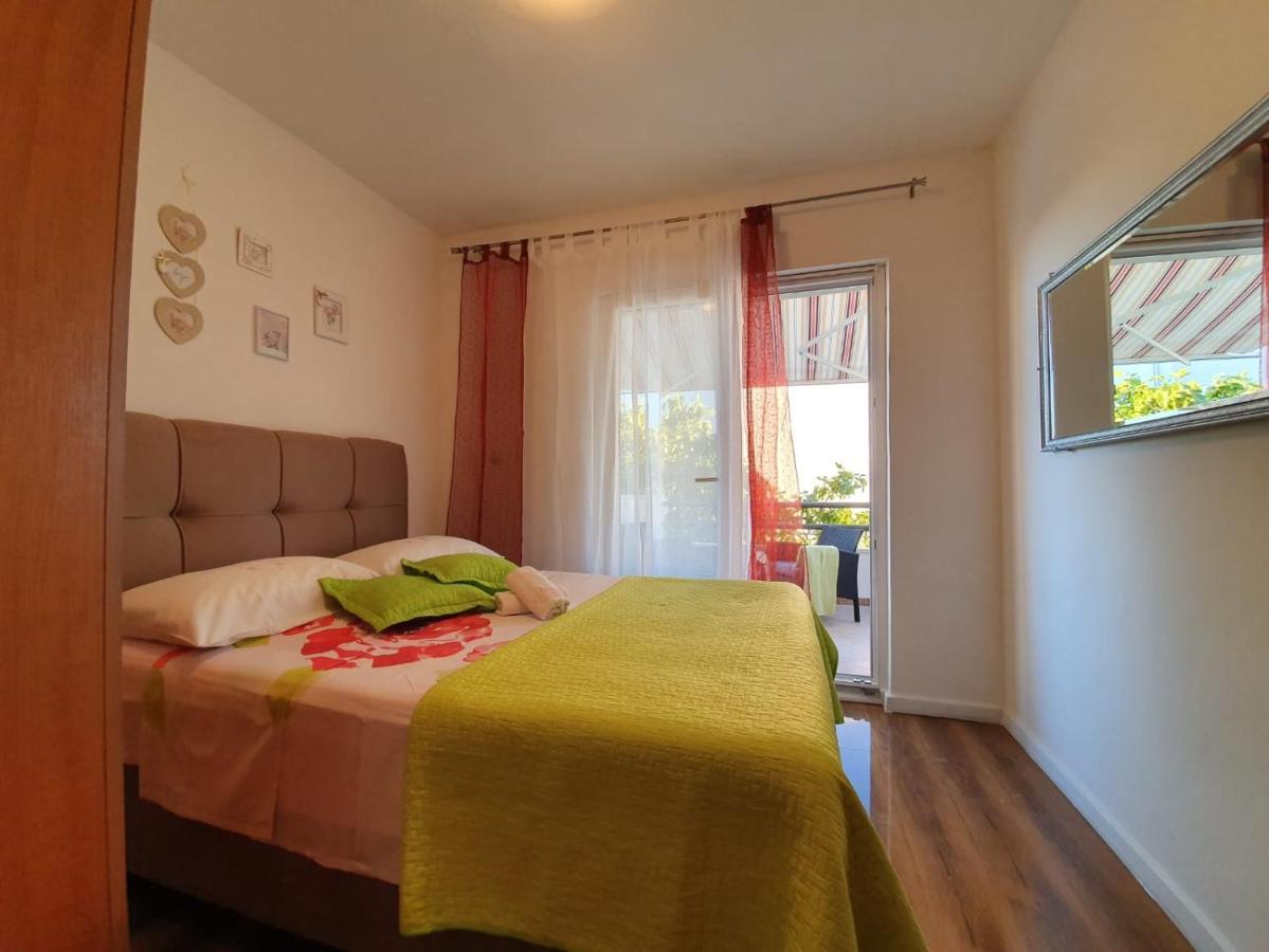 Apartmani Mara Rogoznica Rogoznica  Bagian luar foto