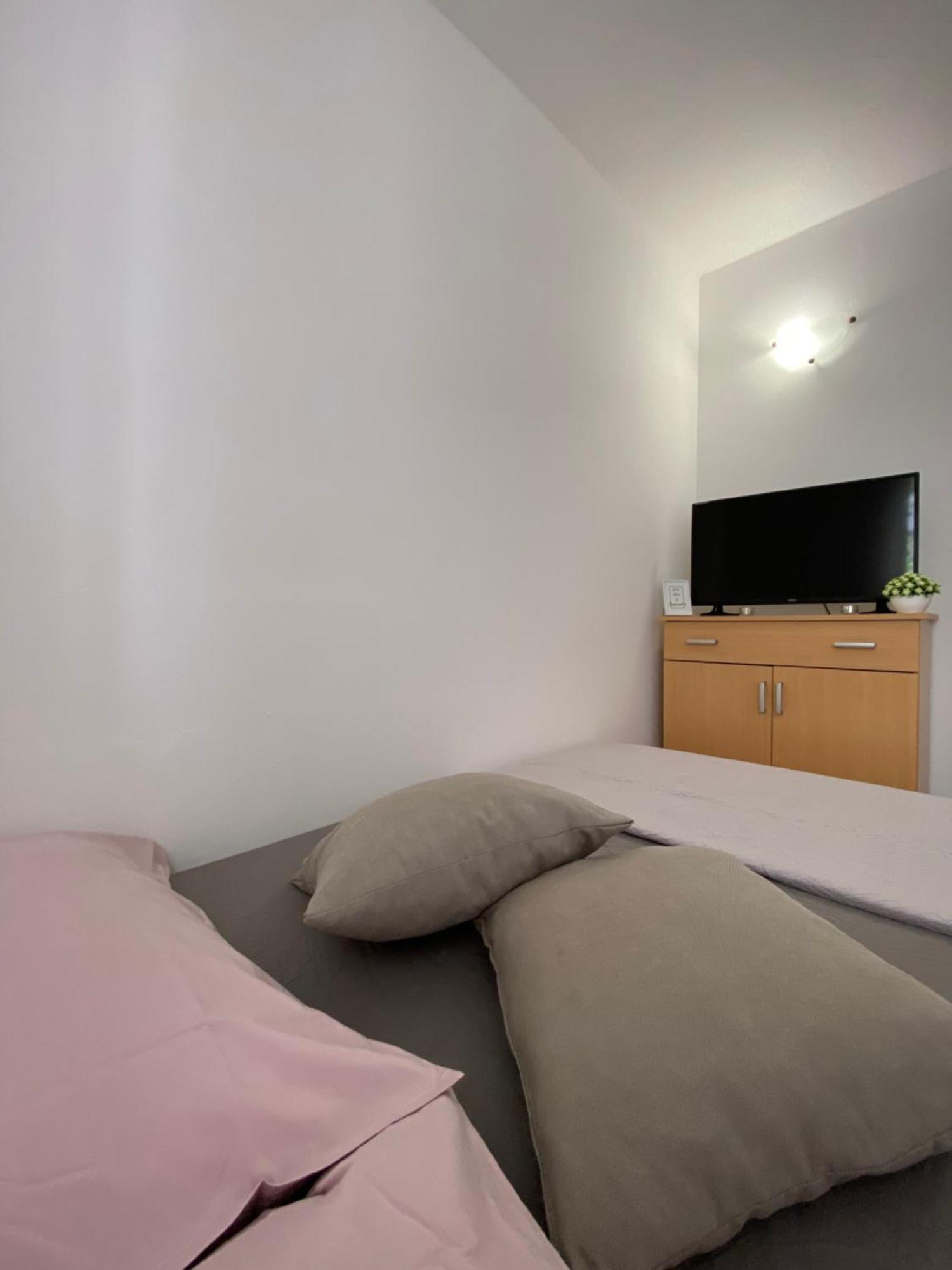 Apartmani Mara Rogoznica Rogoznica  Bagian luar foto